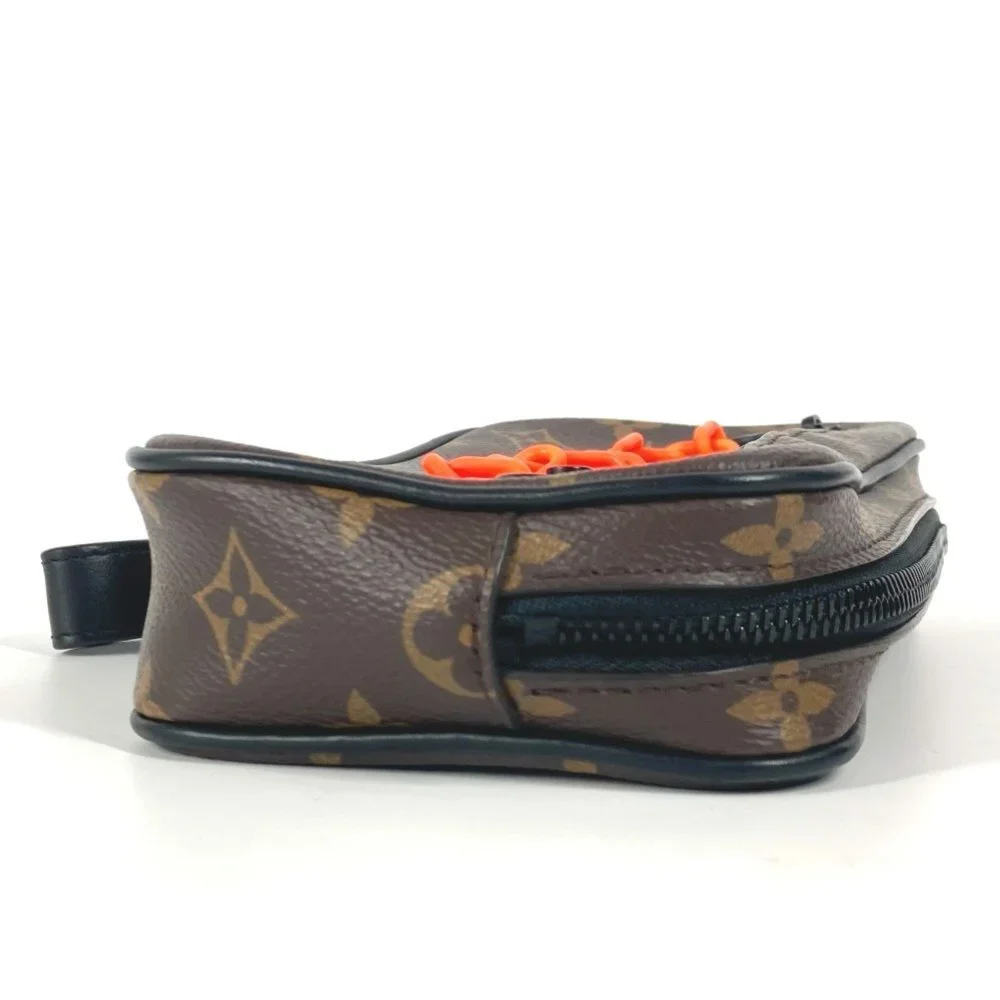 LOUIS VUITTON Black Monogram Canvas Pochette Pouch